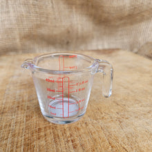 Load image into Gallery viewer, Mini Measuring Jug