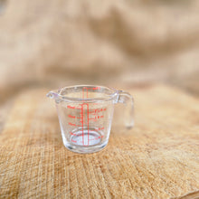 Load image into Gallery viewer, Mini Measuring Jug