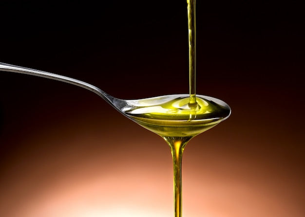 Extra Virgin vs Regular Olive Oil: What’s the Difference?